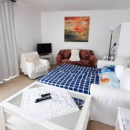 Lussuoso Attico Con Piscina E Rifiniture Di Pregio