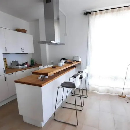 Lussuoso Attico Con Piscina E Rifiniture Di Pregio *