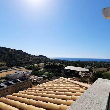 Lussuoso Attico Con Piscina E Rifiniture Di Pregio *